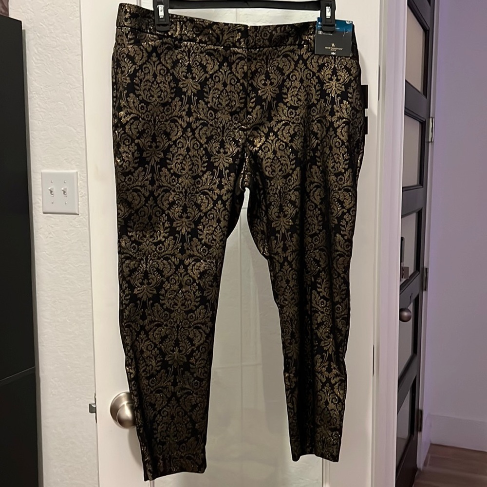 Gorgeous gold and black brocade slim ankle trousers!